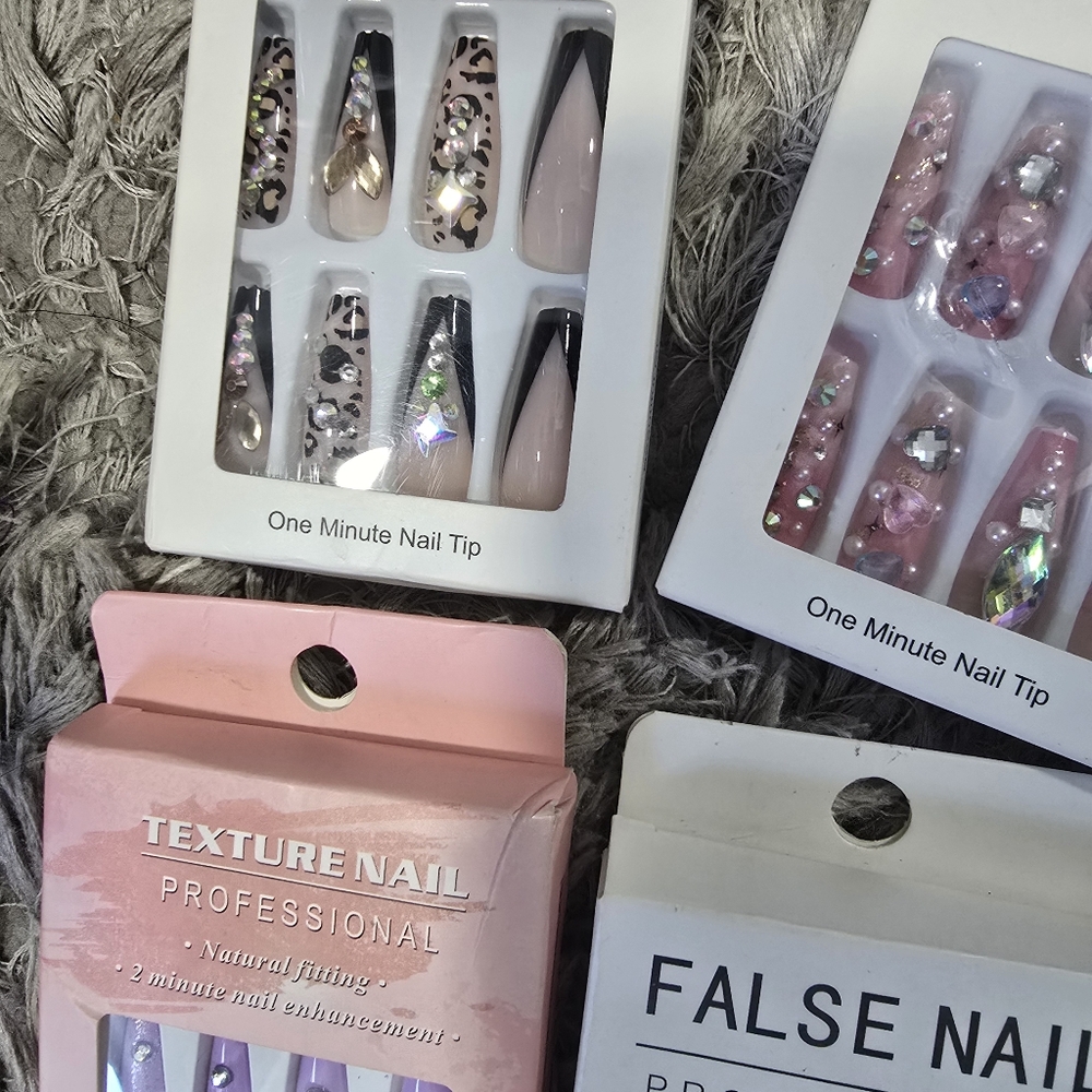 Nails - Picture 6 of 6